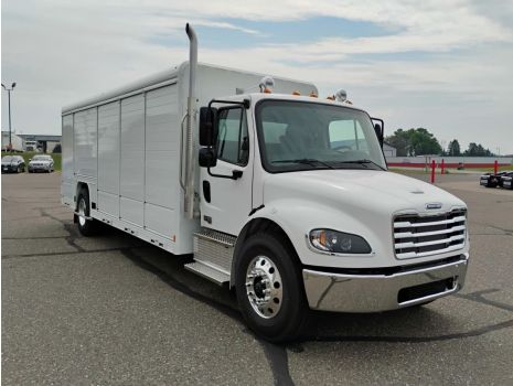 NEW 2026 FREIGHTLINER M2 10.5-BAY BEVERAGE TRUCK