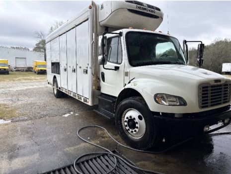 Used 2019 Freightliner M2 10.5-Bay Beverage Truck