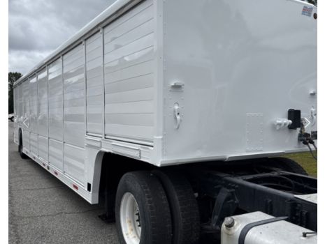 USED 2010 MICKEY 16.5-BAY BEVERAGE TRAILER