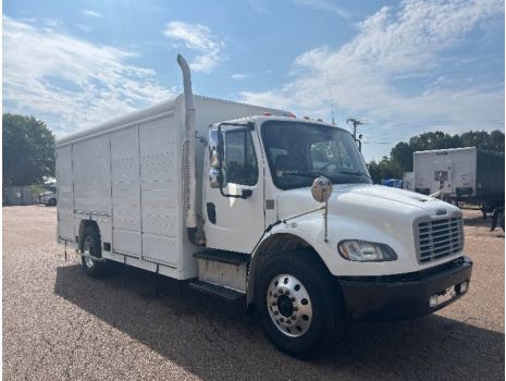USED 2019 FREIGHTLINER M2 8.5-BAY ROUTE TRUCK