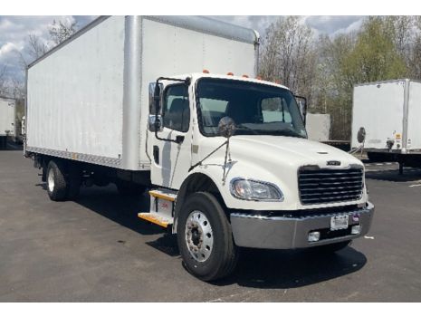 USED 2020 FREIGHTLINER M2 26' BOX TRUCK