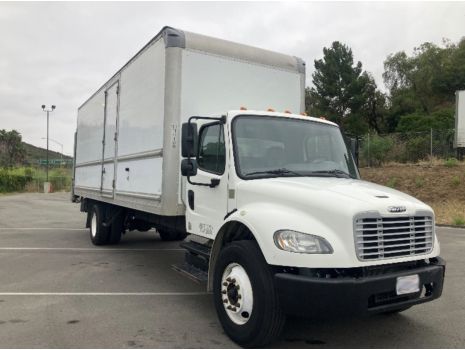 USED 2019 FREIGHTLINER M2 26' BOX TRUCK