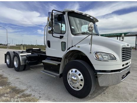 USED 2018 FREIGHTLINER M2 TANDEM AXLE TRACTOR
