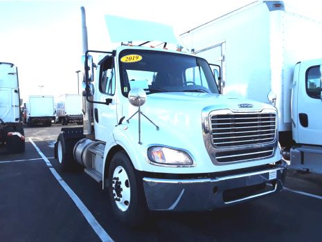 USED 2020 FREIGHTLINER M2 TANDEM AXLE TRACTOR