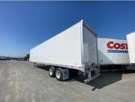 USED 2027 HYUNDAI 48' VAN TRAILER